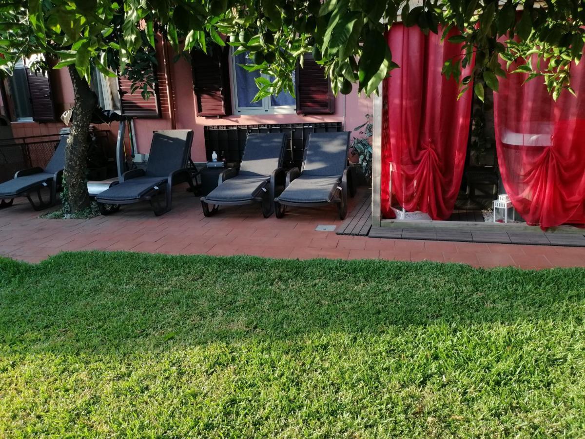 Casa Vacanze Noemi Riposto Exterior foto